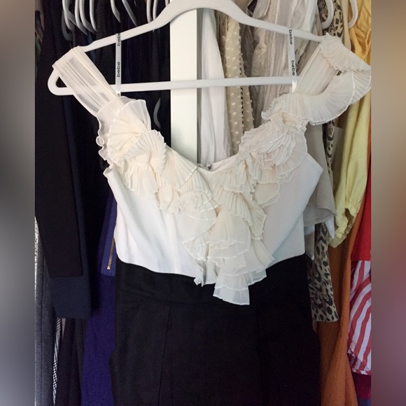 🚨4/$10🚨Bebe Floral Appliqué Sheath Dress - Picture 4 of 10